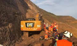 Após morte de operário em soterramento, prefeitura suspende alvará da Vale em Brumadinho