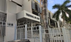 Homem é condenado a mais de 14 anos de prisão por tentar matar homem a tiros em Catalão Homem é condenado a mais de 14 anos de prisão por tentar matar homem a tiros em Catalão