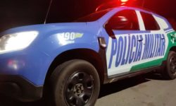 Homem é preso em Vianópolis por agredir esposa com chutes e socos durante a madrugada Homem é preso em Vianópolis por agredir esposa com chutes e socos durante a madrugada