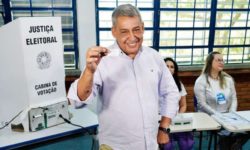 Nascido em Piracanjuba, Sebastião Melo é reeleito prefeito de Porto Alegre com 61,53% dos votos após gestão marcada por atuação nas enchentes