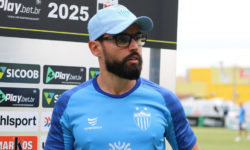 Crac anuncia renovação de contrato com técnico Luan Carlos para 2026 e se torna o primeiro clube goiano a confirmar treinador para a próxima temporada Crac anuncia renovação de contrato com técnico Luan Carlos para 2026 e se torna o primeiro clube goiano a confirmar treinador para a próxima temporada