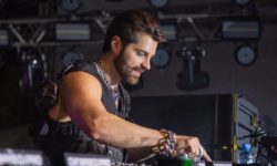 Sabor, tradição e música: Festival da Chica Doida 2025 movimenta Quirinópolis/GO com Alok e muito mais – Por Lucas Machado Sabor, tradição e música: Festival da Chica Doida 2025 movimenta Quirinópolis/GO com Alok e muito mais – Por Lucas Machado