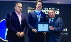 Daniel Vilela recebe Comenda do Mérito Cooperativo e destaca apoio do Governo de Goiás ao setor