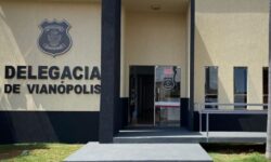 Polícia Civil prende investigado por descumprimento de medida protetiva e importunação s3xu4l em Vianópolis