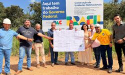 Prefeito de Corumbaíba assina ordem de serviço para construção de 45 casas populares