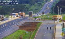 Acesso provisório no km 283 da BR-050, em Catalão, será fechado definitivamente nesta sexta-feira Acesso provisório no km 283 da BR-050, em Catalão, será fechado definitivamente nesta sexta-feira