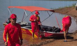 Corpo de Bombeiros localiza duas vítimas em veículo submerso no Rio Paranaíba