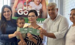 Nova Aurora realiza entrega de benefícios sociais em parceria com o Governo de Goiás Nova Aurora realiza entrega de benefícios sociais em parceria com o Governo de Goiás