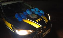 PRF apreende drogas escondidas em tanque de combustível na BR-153, em Itumbiara PRF apreende drogas escondidas em tanque de combustível na BR-153, em Itumbiara