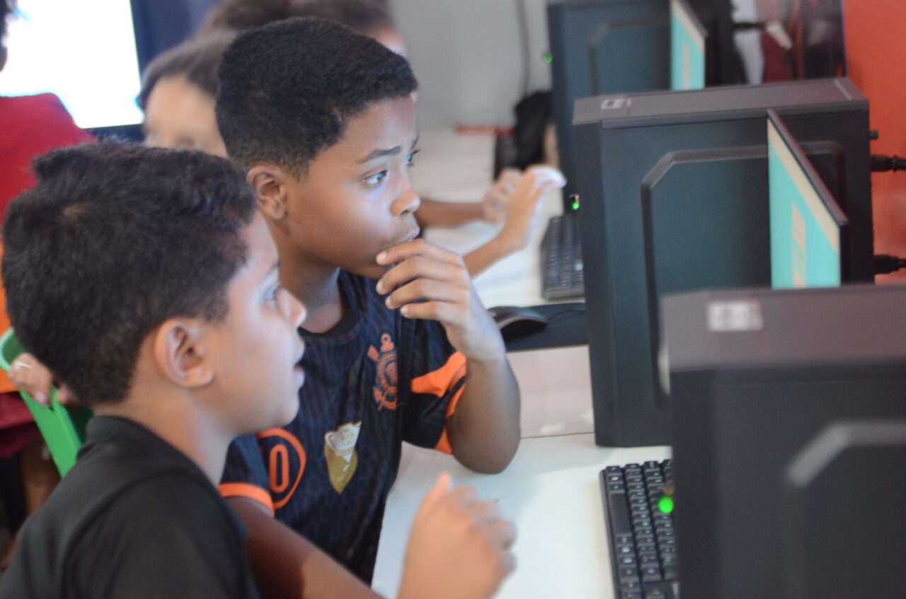 Inscrições para curso gratuito de robótica para estudantes da rede pública em 21 municípios goianos vão até 31 de maio (Foto: André Bianchi)