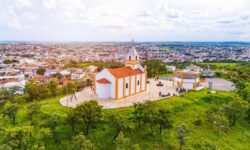 Sol entre nuvens e temperaturas agradáveis marcam a quinta-feira (11) em Catalão Sol entre nuvens e temperaturas agradáveis marcam a quinta-feira (11) em Catalão