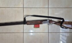 Polícia Civil apreende espingarda calibre 12 durante investigação de violênci@ contra mulher em Orizona