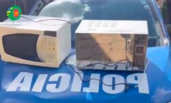Homem é preso e objetos furtados são recuperados após ação da Polícia Militar em Ipameri Homem é preso e objetos furtados são recuperados após ação da Polícia Militar em Ipameri