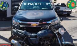 Motocicleta furtada é recuperada pela CPE no Centro de Catalão Motocicleta furtada é recuperada pela CPE no Centro de Catalão