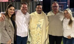 Fé e louvor marcam encerramento das comemorações dos 114 anos de Corumbaíba Fé e louvor marcam encerramento das comemorações dos 114 anos de Corumbaíba