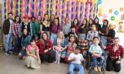 Arraiá do SCFV reúne famílias e fortalece laços comunitários em Ouvidor Arraiá do SCFV reúne famílias e fortalece laços comunitários em Ouvidor