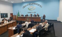 Câmara de Catalão analisou regulamentação de aplicativos de transporte e LDO de 2027 em sessão desta terça-feira (23) Câmara de Catalão analisou regulamentação de aplicativos de transporte e LDO de 2027 em sessão desta terça-feira (23)