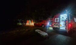 Suspeito de fugir da PM é resgatado pelos bombeiros após cair em córrego de difícil acesso em Uberlândia