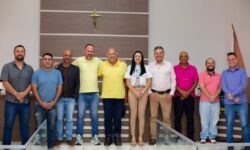 Câmara de Ouvidor aprova programa de proteção animal, fábrica de ração e leilão de bens públicos durante 17ª sessão ordinária Câmara de Ouvidor aprova programa de proteção animal, fábrica de ração e leilão de bens públicos durante 17ª sessão ordinária