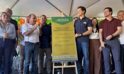 Daniel Vilela entrega 47 casas a custo zero em Ouvidor e beneficia famílias com investimento de R$ 8,1 milhões