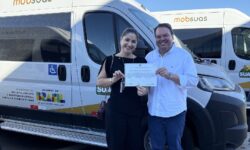 Corumbaíba conquista van para reforçar atendimento aos idosos do Lar Dona Chiquinha Corumbaíba conquista van para reforçar atendimento aos idosos do Lar Dona Chiquinha