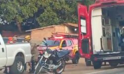 Motociclista fica ferida após colisão com carro na GO-330, saída para Ouvidor, em Catalão