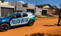 Moradores contêm suspeito de furtos a residências no bairro Bela Vista, em Caldas Novas Moradores contêm suspeito de furtos a residências no bairro Bela Vista, em Caldas Novas