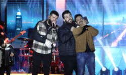Panda e Ícaro & Gilmar fazem sucesso na primeira noite de shows da Expo Catalão 2026 e reúnem grande público no Parque de Exposições Panda e Ícaro & Gilmar fazem sucesso na primeira noite de shows da Expo Catalão 2026 e reúnem grande público no Parque de Exposições