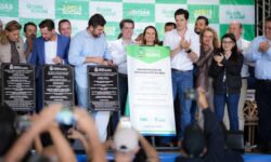Daniel Vilela faz entregas em Cristalina nas áreas de segurança, infraestrutura e social Daniel Vilela faz entregas em Cristalina nas áreas de segurança, infraestrutura e social