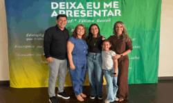 Família de Catalão declara apoio à pré-candidatura de Fátima Gavioli à Câmara Federal Família de Catalão declara apoio à pré-candidatura de Fátima Gavioli à Câmara Federal